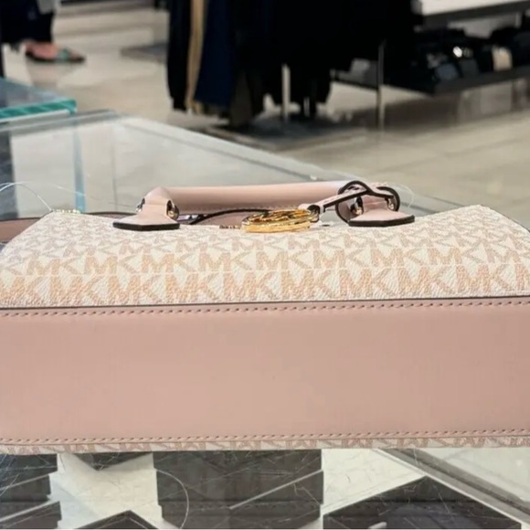 MICHAEL KORS  SHEILA SMALL CENTER ZIP SATCHEL CROSSBODY BAG MK ROSE GOLD/WHITE - Picture 6 of 10